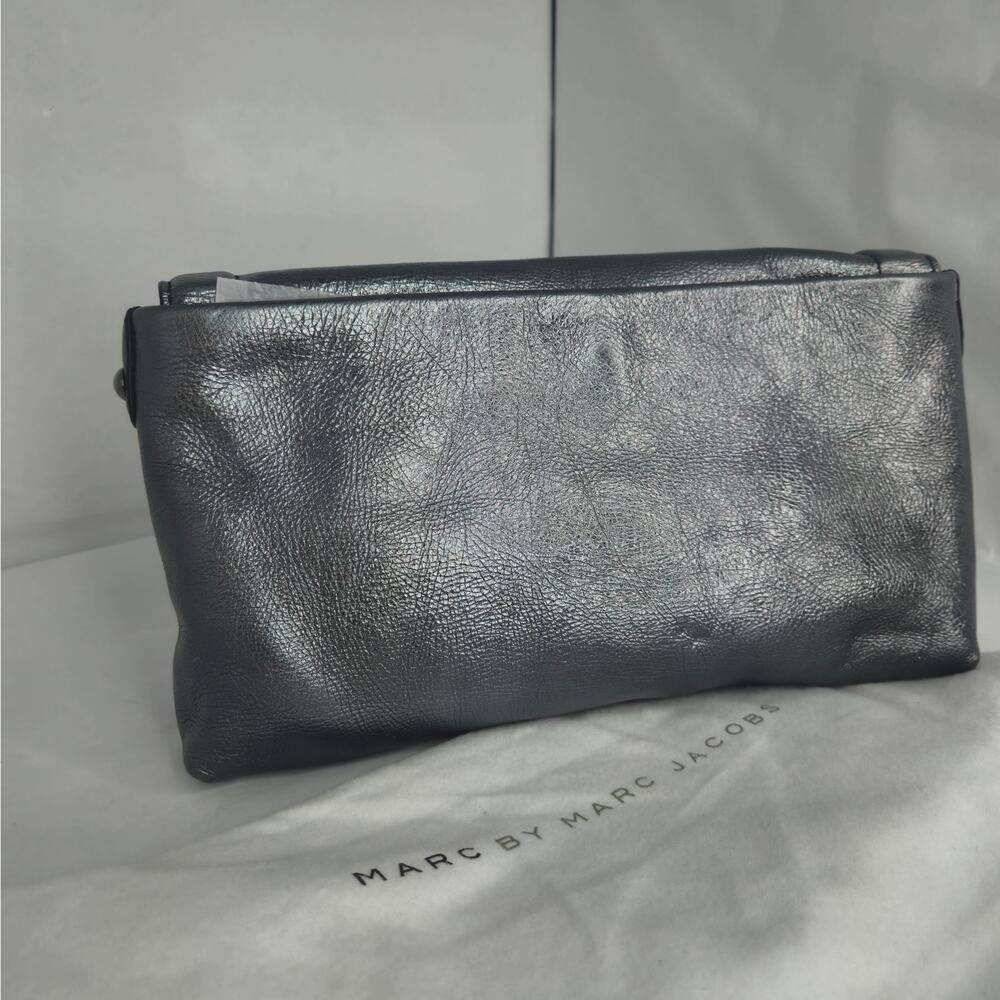 NWT Marc by Marc Jacobs Leather Gunpowder Metallic Clutch Purse - Picture 3 of 9